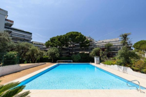 JUAN LES PINS Charming